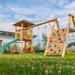 Rundholzspielplatz 11